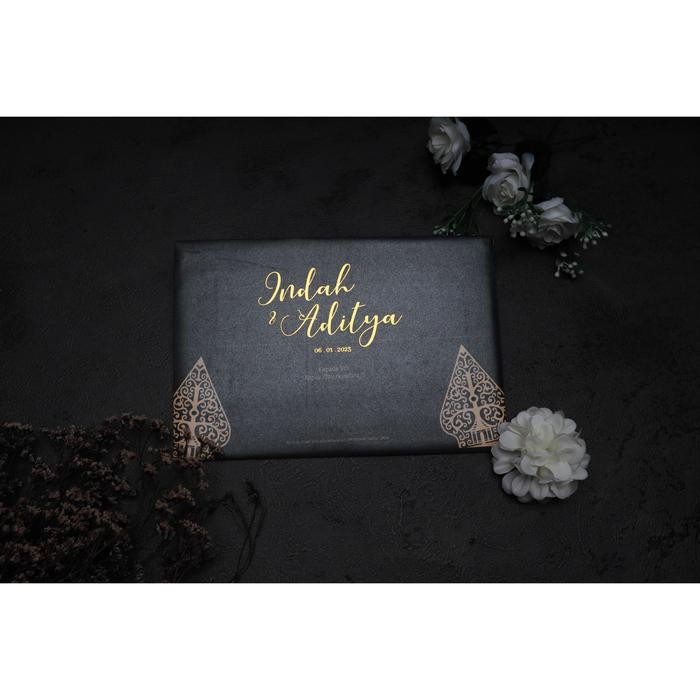 Wedding Invitation Hard Cover / Kartu Undangan Hard Cover Hitam Mewah Elegant