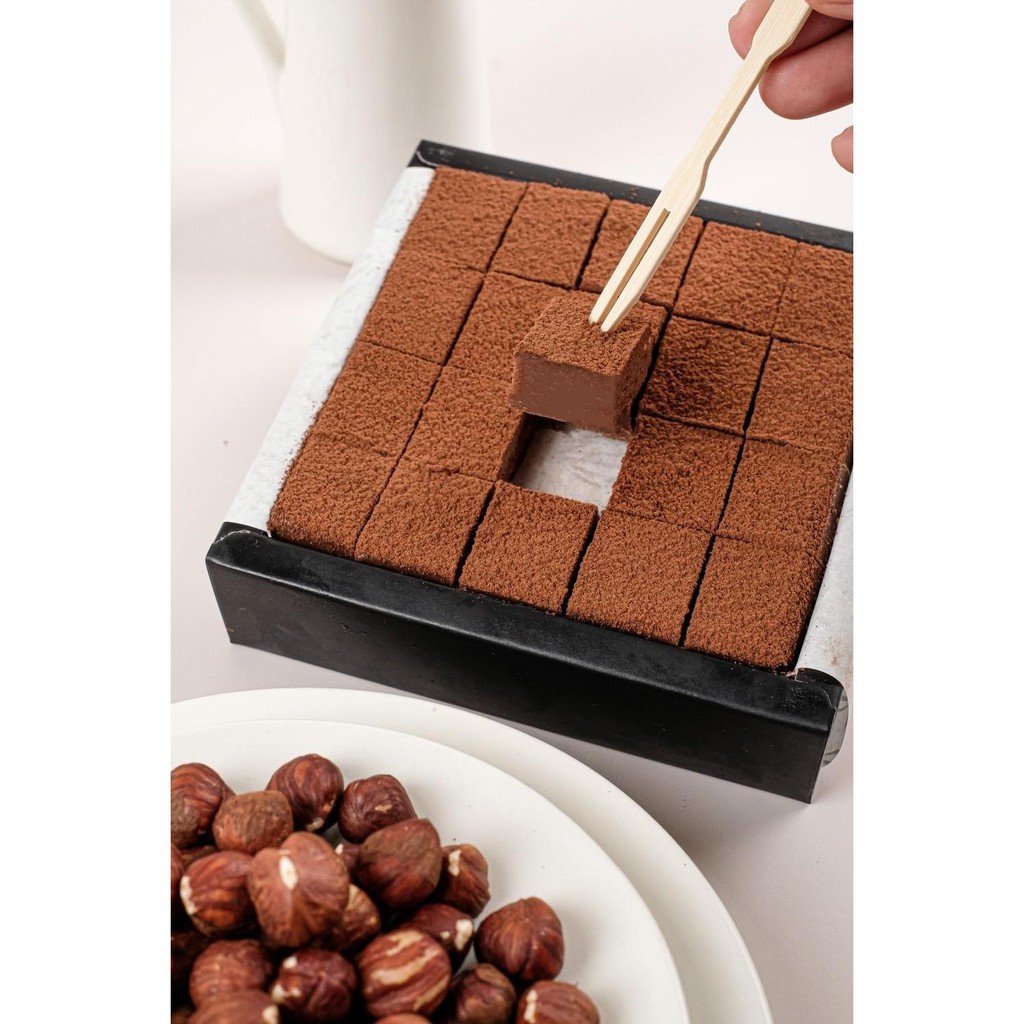 

FALALA LARGE - HAZELNUT CHOCOLATE