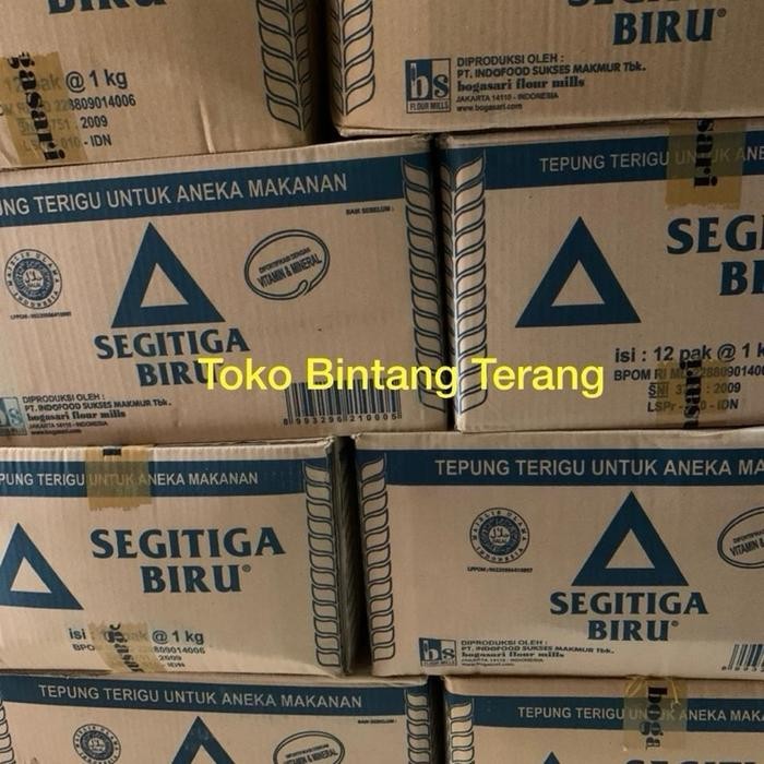 

Barang Terlaris Tepung Terigu Cap Segitiga Biru 1 dus / 1 Karton 12 kg isi 12 pcs 1 kg Ready
