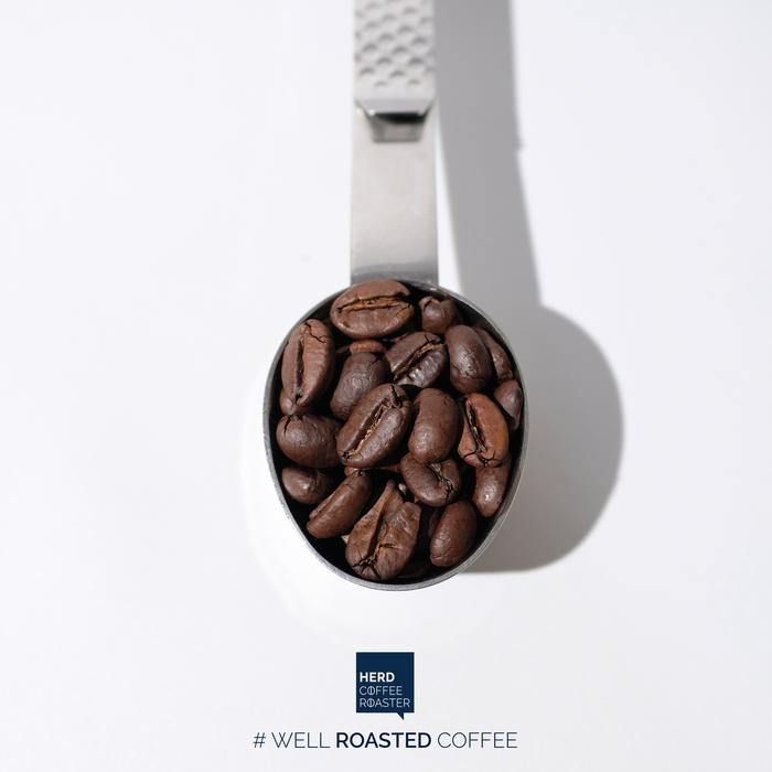 

HERD KOPI ARABIKA ROBUSTA THE MIDDLE MAN ES KOPI SUSU ESPRESSO BLEND 1 KG