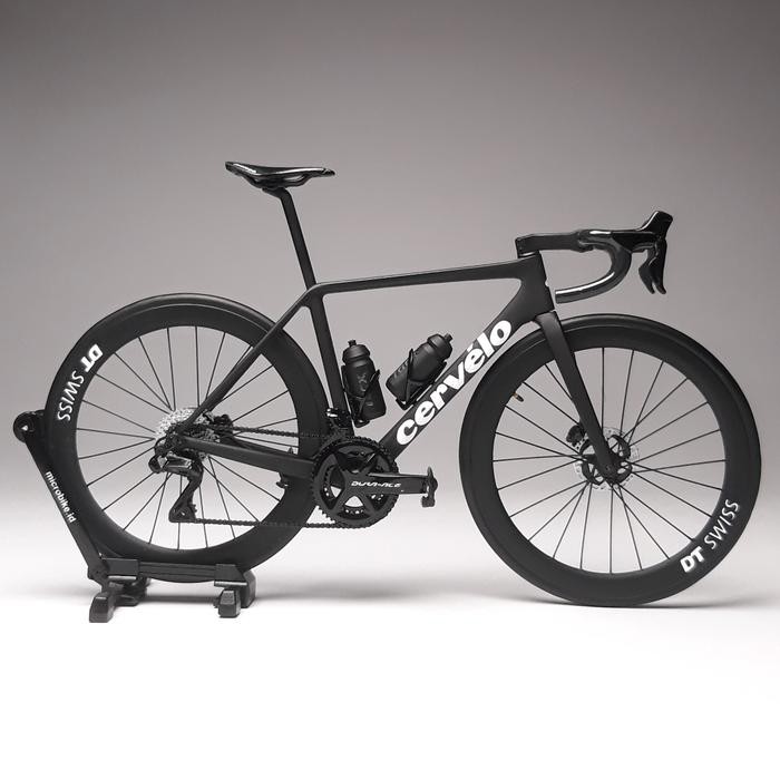 Cervelo R5 - 1/12 Scale Miniature Cervelo R5 - Miniatur Sepeda Roadbike Cervelo R5 - Microbike.id