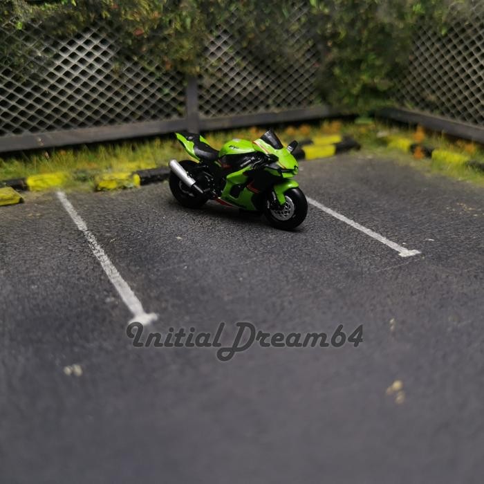 Miniatur Motor ZX10R ( Ban Rolling / Bisa Mutar ) Skala 64