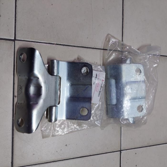 Engsel Bak Asli Mitsubishi Triton All New Triton New Triton
