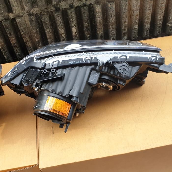 Headlamp Lampu Depan Hid Asli Mitsubishi Pajero Sport Dakar