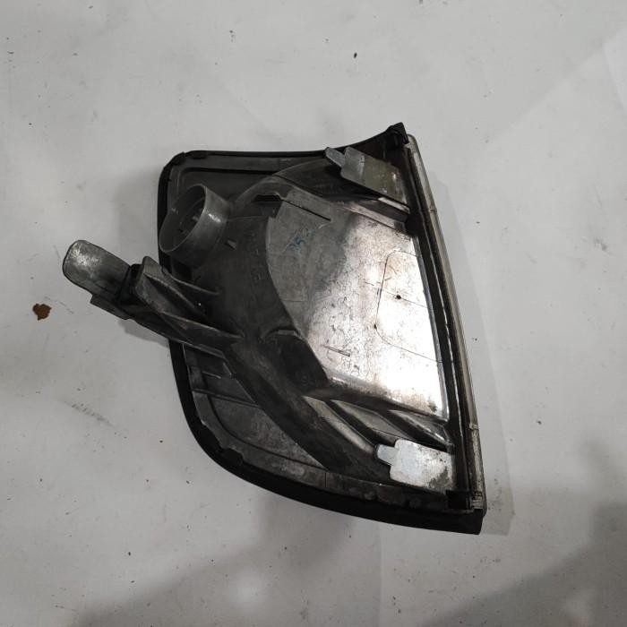 Sein Corner Kiri Mercy Boxer W124 Putih Copotan