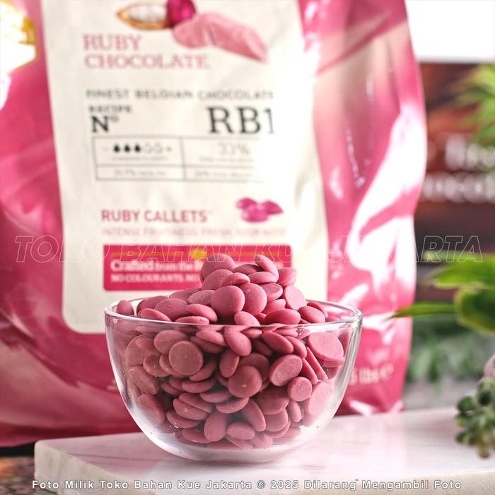 

LEZAT- Callebaut Ruby Chocolate Couverture 33,6% Repack 250Gr Rb1 Cokelat 33% Fruity Berry