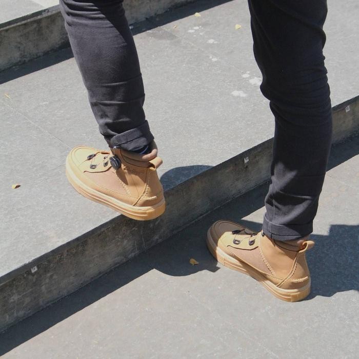 sepatu boots pria kulit asli sepatu pria bikers touring sepatu gunung