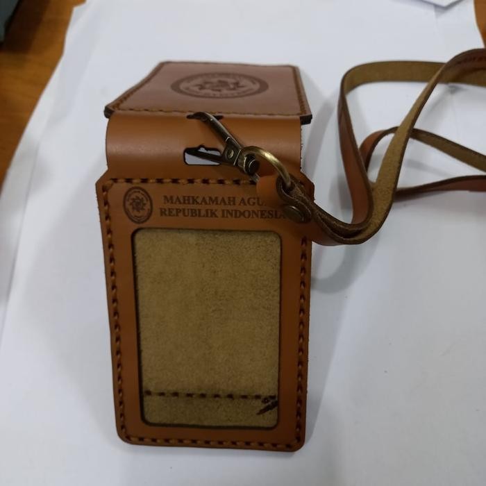

Ready Nametag Id Card Holder Kulit Asli Mahkamah Agung Eksklusif