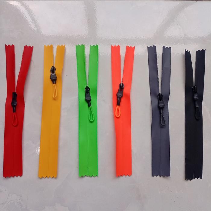 Pilihan- (1 Lusin) Resleting Saku Waterproof 17Cm No3 Include Kepala