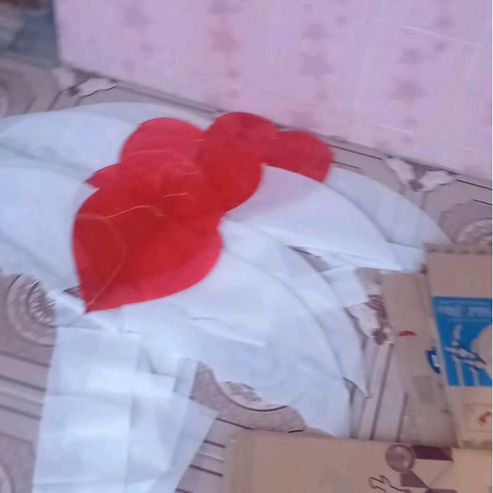 Layangan love love 1 meter