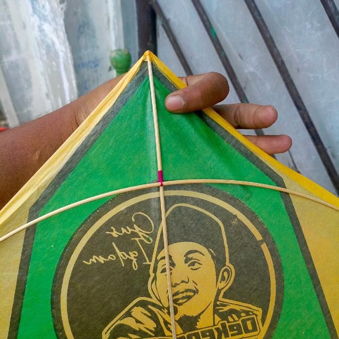 LAYANGAN SUKHOI SUPER LILITAN