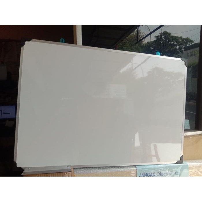 

Whiteboard/Papan Tulis Hpl 100 X 110 Cm , Tdk Berbekas Free Spdol+Phps
