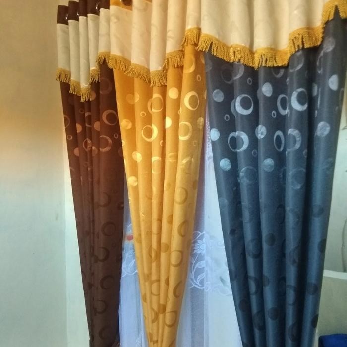 Pilihan- Gorden Jendela Minimalis Gorden Poni Tempel Bahan Embos Polkadot