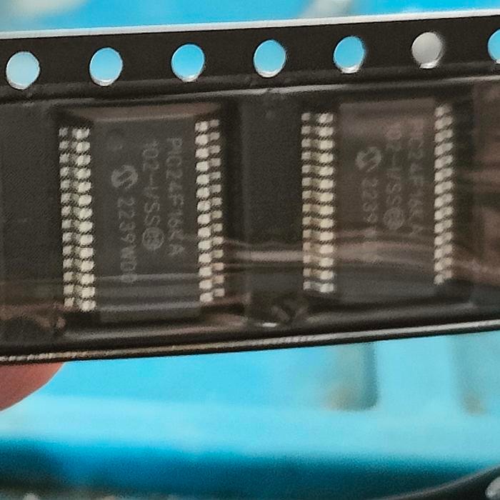 PIC24F16KA102 IC SPWM INVERTER SUN GTIL