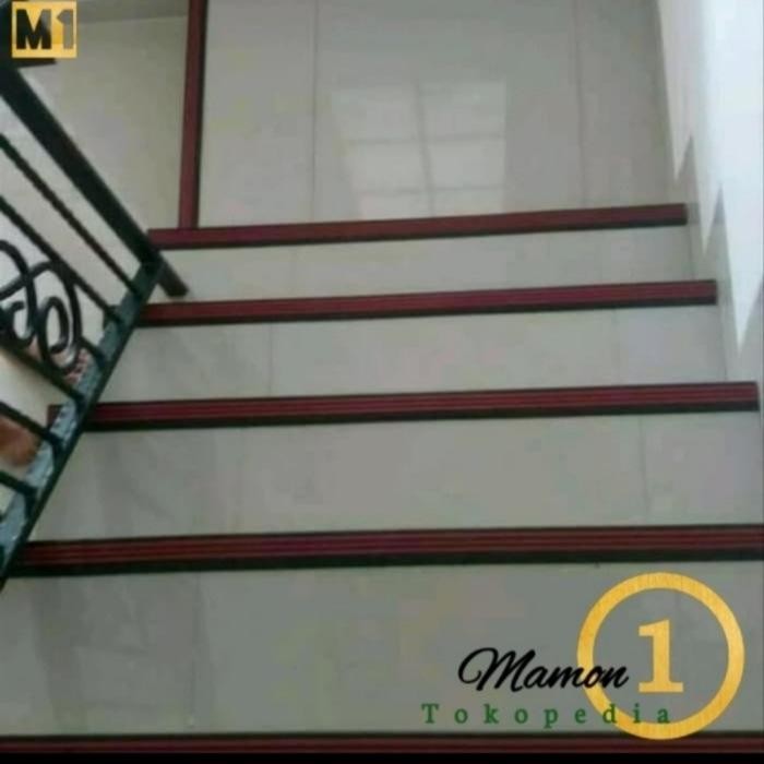 Pelindung Karet Anak Tangga