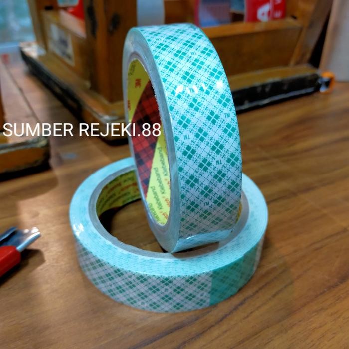 

Stok Baru Lem Tembok Double Tape 3M 4032 Lem Pengganti paku 1"inx3M Lem kaca