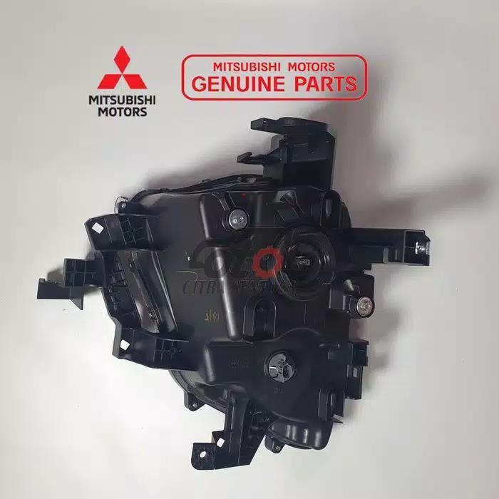 Headlamp Assy Lampu Depan Mitsubishi Xpander 8301D121 8301D122