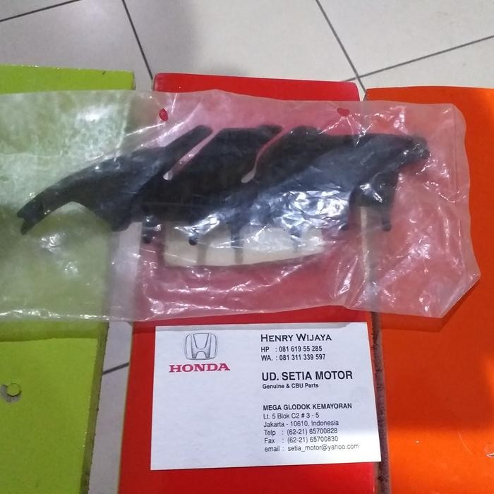 Penutup Engsel Kap / Cup Mesin Honda Civic 2001-2005 Es Original