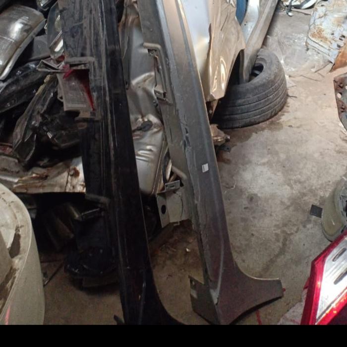 Bodykit Samping Yaris 2013 Type E Kiri Second