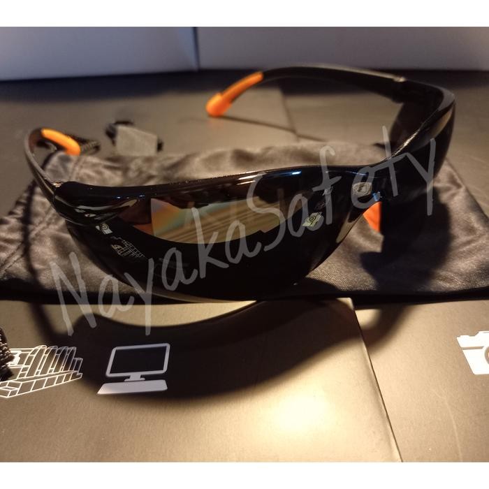 Kaca Mata Safety Black King / Kacamata Proyek Black King + Sarung