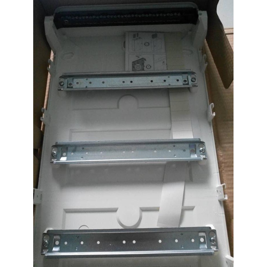 BOX MCB HAGER 54 GRUP OUTBOW VS318TM