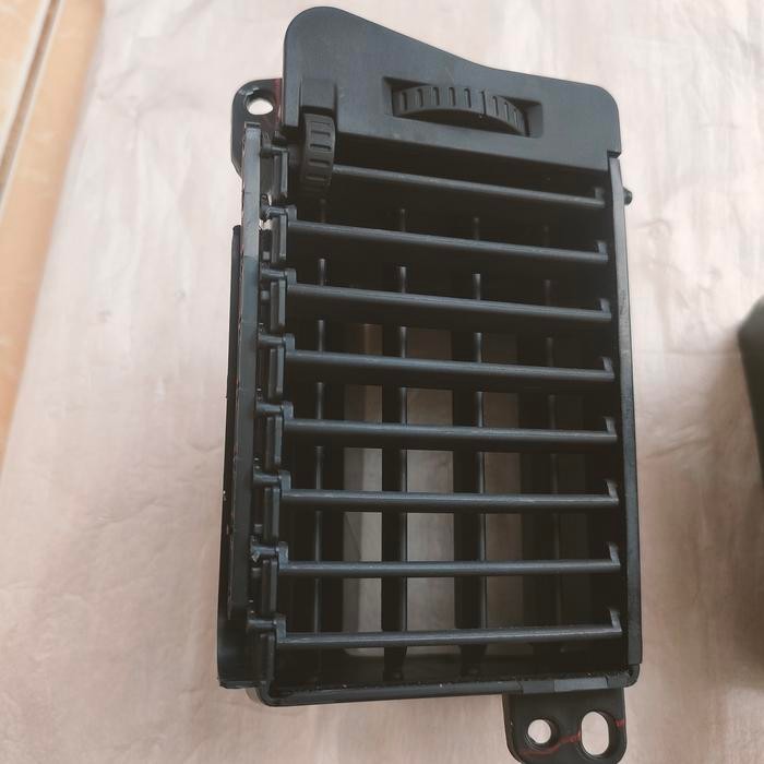 KISI KISI AC DASHBOARD TENGAH MOBIL DAIHATSU LUXIO