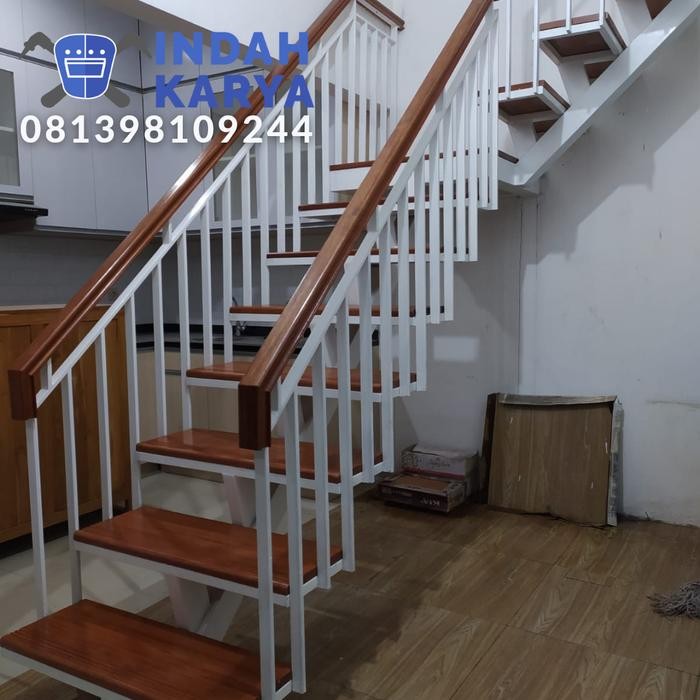 

Terlaris Tangga Rebah Besi Pijakan Kayu Tangga Melayang