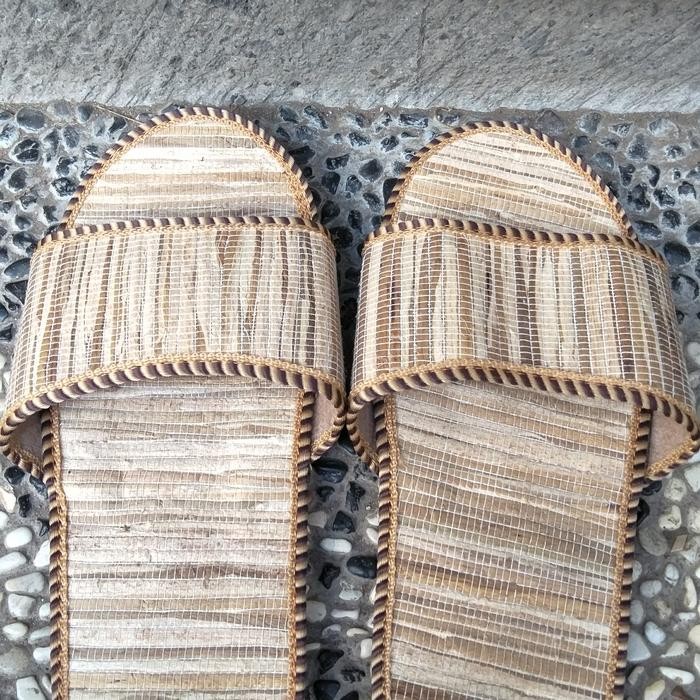 PREMIUM sandal enceng gondok/enceng gondok/sandal hotel/anyaman enceng gondok