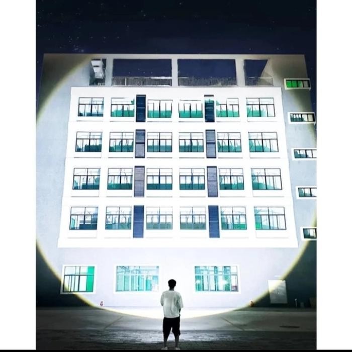 Senter Sorot Super Bright 9000 Lumens Big Lamp Leed Xhp50 Usb Charger