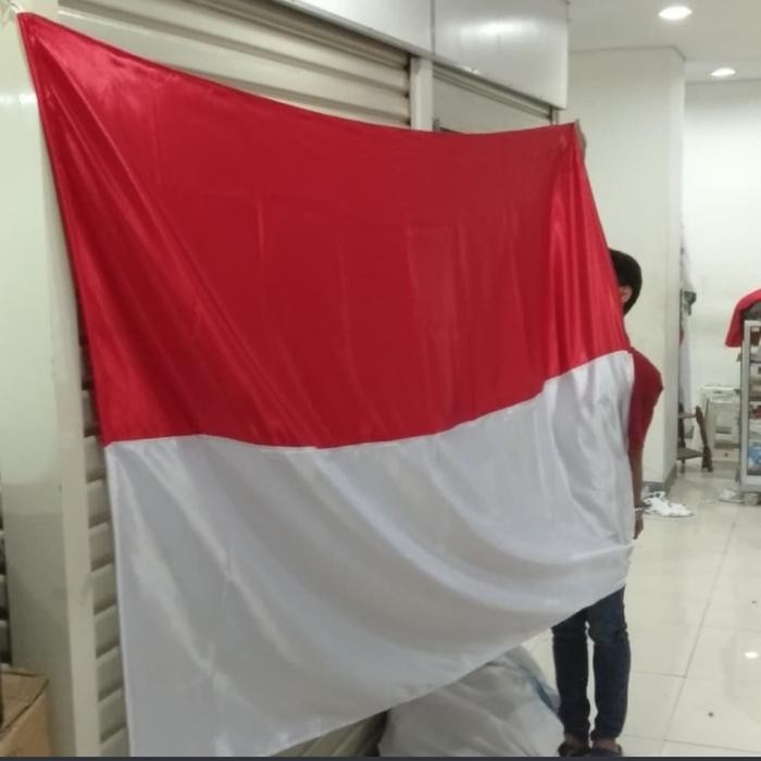 

Terlaris bendera merah putih 2 x 3 meter/200x300cm bahan saten bendera ukuran besar/ bendera buat