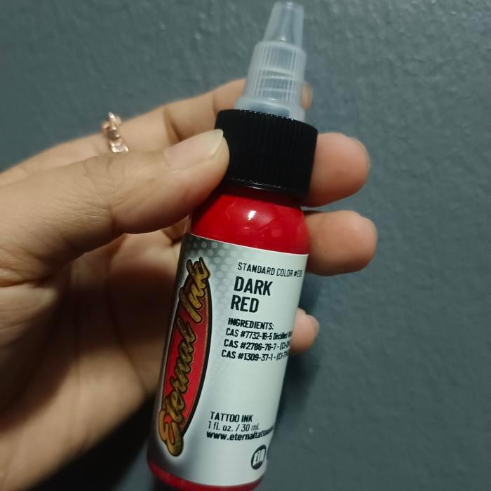 

Eternal Ink Dark Red 1oz - tinta tattoo best seller