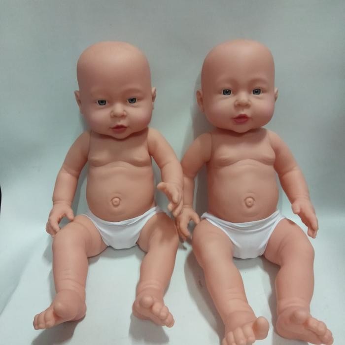 boneka bayi karet untuk peraga / praktek