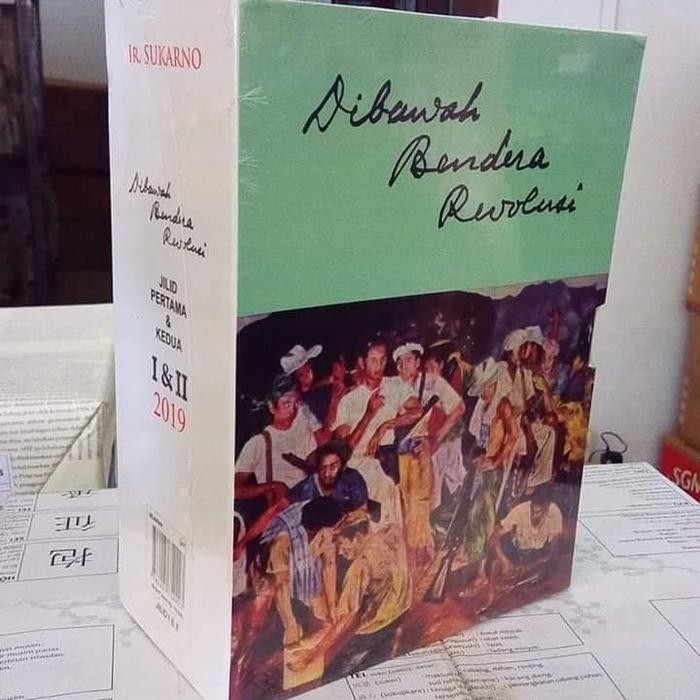 Di Bawah Bendera Revolusi Jilid 1 & 2 Terbatas