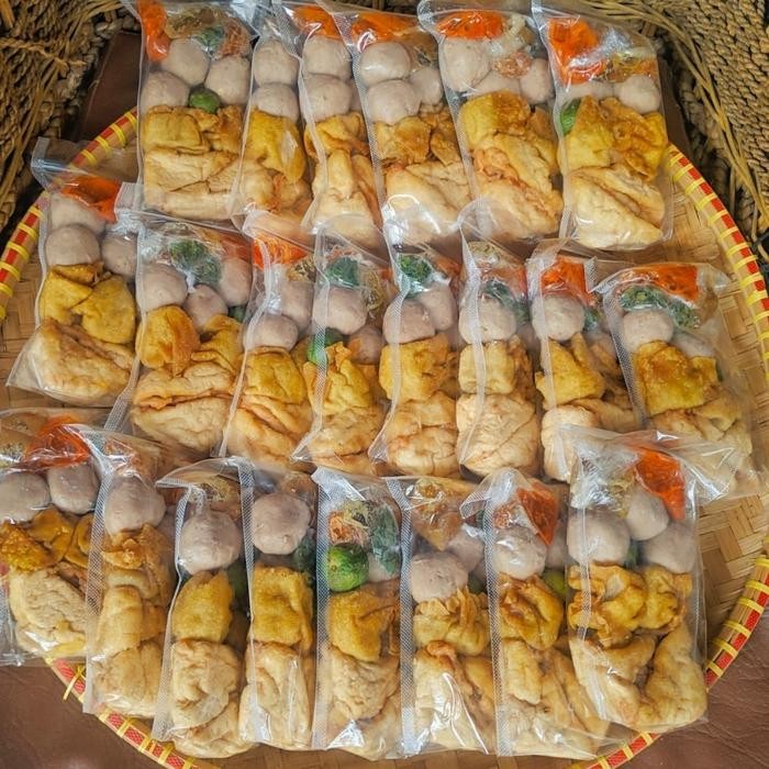 

Ger baso , bakso cuanki asli bandung frozen pack tanpa pengawet