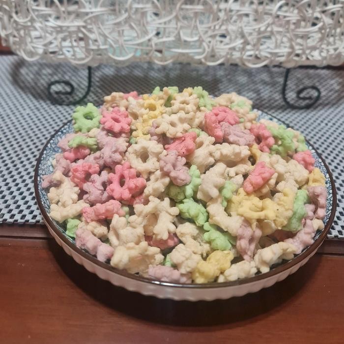 

SNACK SAKURA RIBUT RAINBOW KEMASAN 1000 GRAM ASIN&GURIH Cemilan