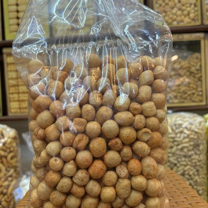 

Snacktastick cemilan Tahu bulat Kering Mini gurih pedas kemasan kiloan