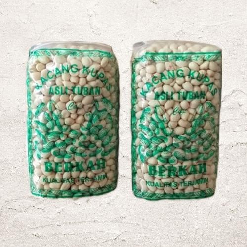 

2 BUNGKUS-Kacang Kupas Mentah Asli Tuban Kualitas super kemasan @350 gram Food Snacks Cemilan Kering