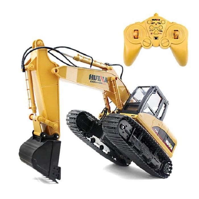 Huina 1550 15 channel Excavator with metal shovel RC