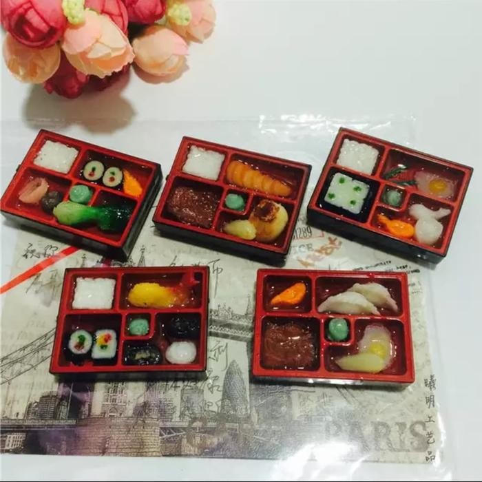 Tempelan Magnet Kulkas Bentuk Replika Makanan Bento Jepang - Souvenir