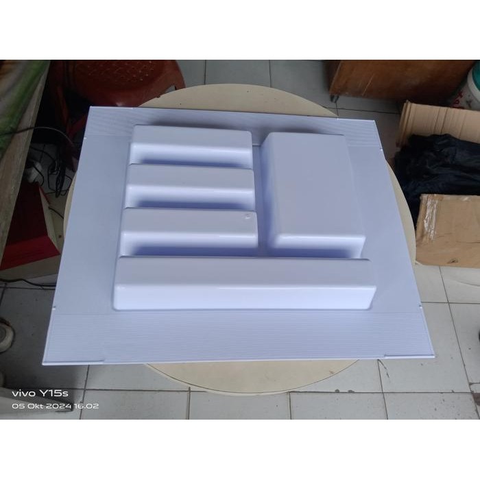 Sav Rak Plastik Sekat Tempat Sendok Kitchen Set Wadah Penyimpanan Peralatan Makan Masak Tulis Laci