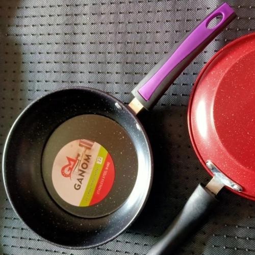 fry pan teflon 24cm ANTI LENGKET / wajan penggorengan teflon 24cm ganom marbel anti lengket / frypan