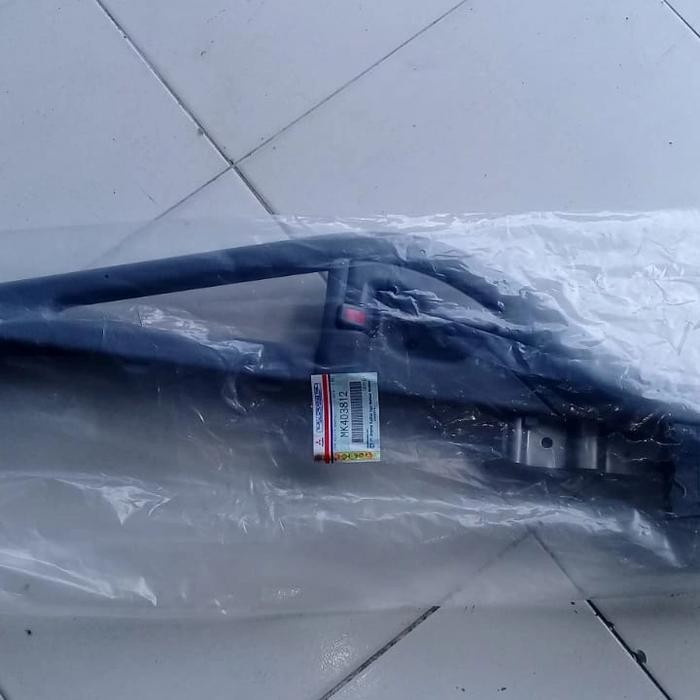 Terbaru Doortrim / Doorlock Mitsubishi Canter Genuine Bagian Atas Original