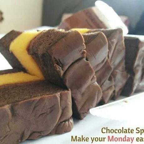 

New Kue Lapis Surabaya/Spikoe Coklat Premium HALAL Moist Tanpa Pengawet