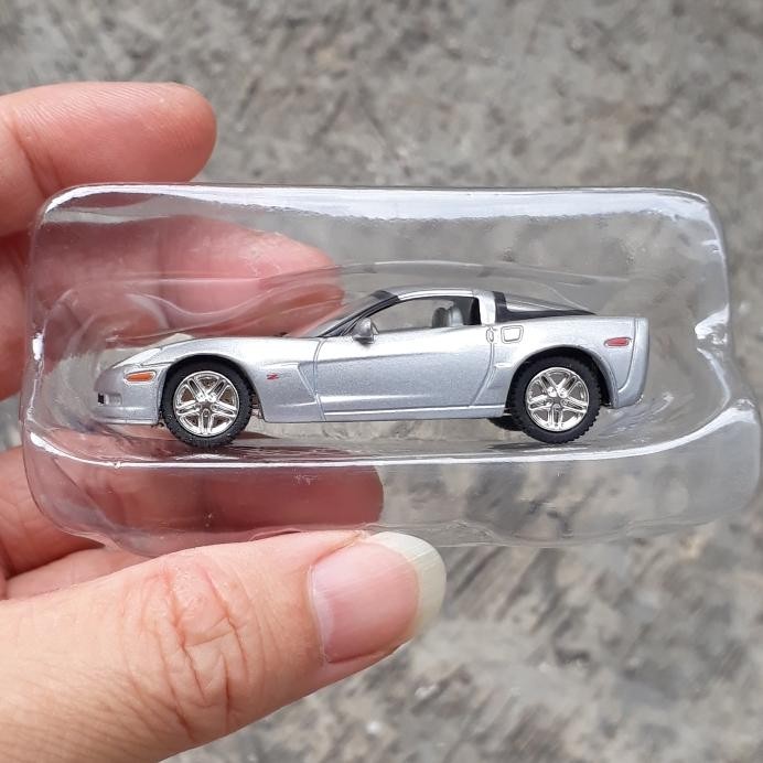 diecast chevrolet corvette 1:64 ban karet