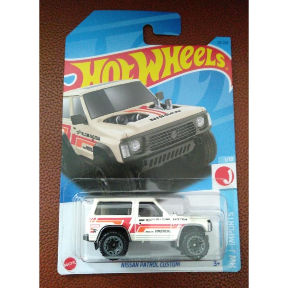 Hotwheels Nissan Patrol Custom Putih