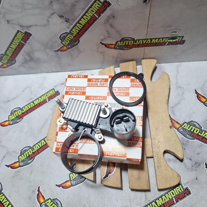 Ic alternator/ic regulator/Ic dinamo ampere isuzu NKr66 NKR71 NKR71 HD