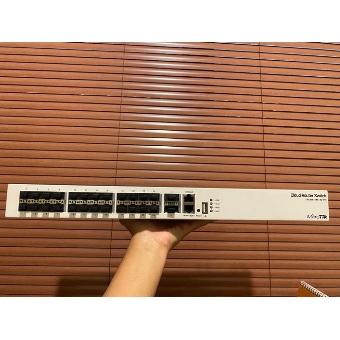 CRS326 24S 24S+ 2Q+ RM / CRS326-24S+2Q+RM / Mikrotik CRS 326