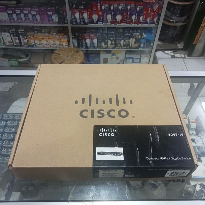 CISCO SG95-16-AS Compact 16-Port Gigabit Switch