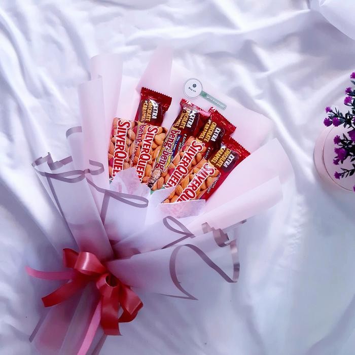 

Hadiah Buket Snack Cokelat - Silverqueen + Bengbeng
