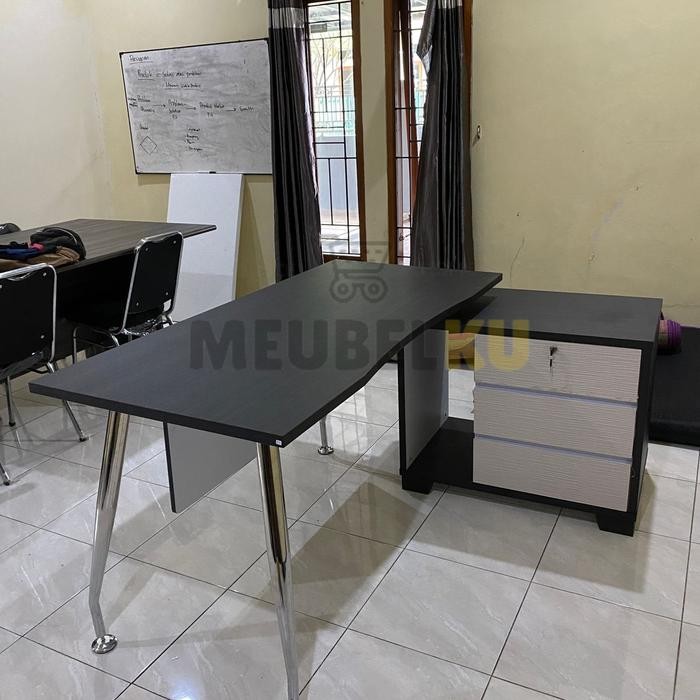 Meja Kantor Meja Direktur Meja L Siantano ( Bandung )